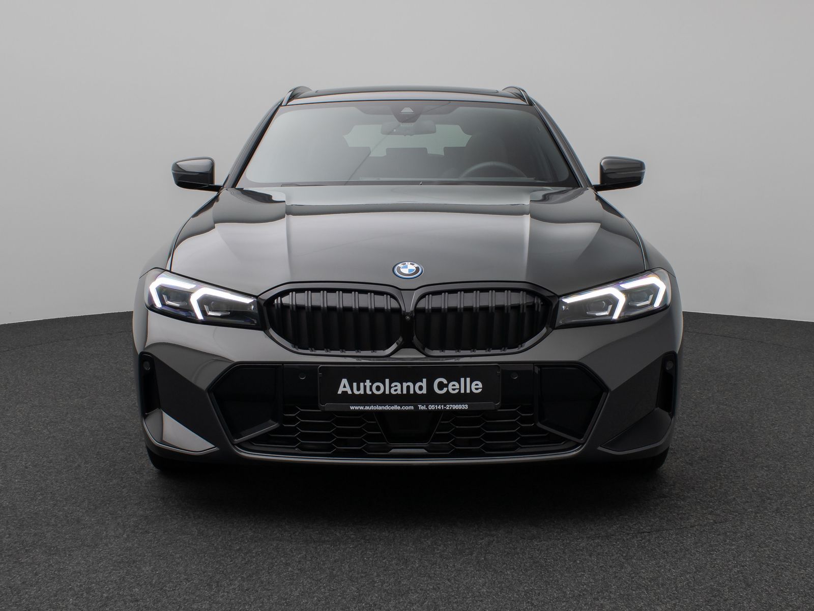 Fahrzeugabbildung BMW 330e M Sport Pro Panorama 360°HUD DAB HiFi AHK