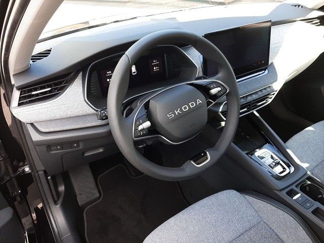 Fahrzeugabbildung Skoda Octavia Combi Selection 2.0TDI DSG PANO Leder