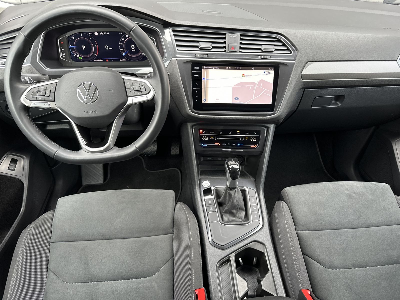 Fahrzeugabbildung Volkswagen Tiguan Allspace 2.0 TDI DSG Life NAV+LED+ACC+HUD