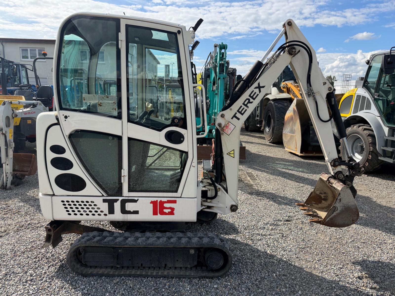 Terex Schaeff  TC  16