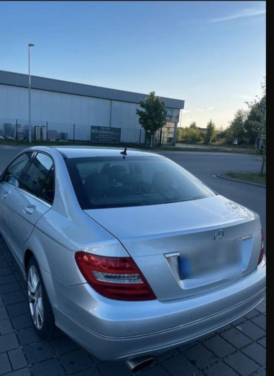 Mercedes-Benz C 180