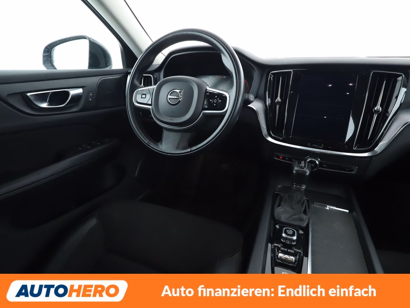 Volvo V60 2.0 D3 Momentum Pro Aut.*NAVI*LED*TEMPO*