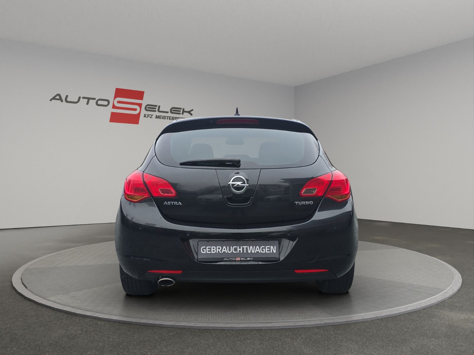 Fahrzeugabbildung Opel Astra J Lim. 5-trg Design Edition Klima Tempomat