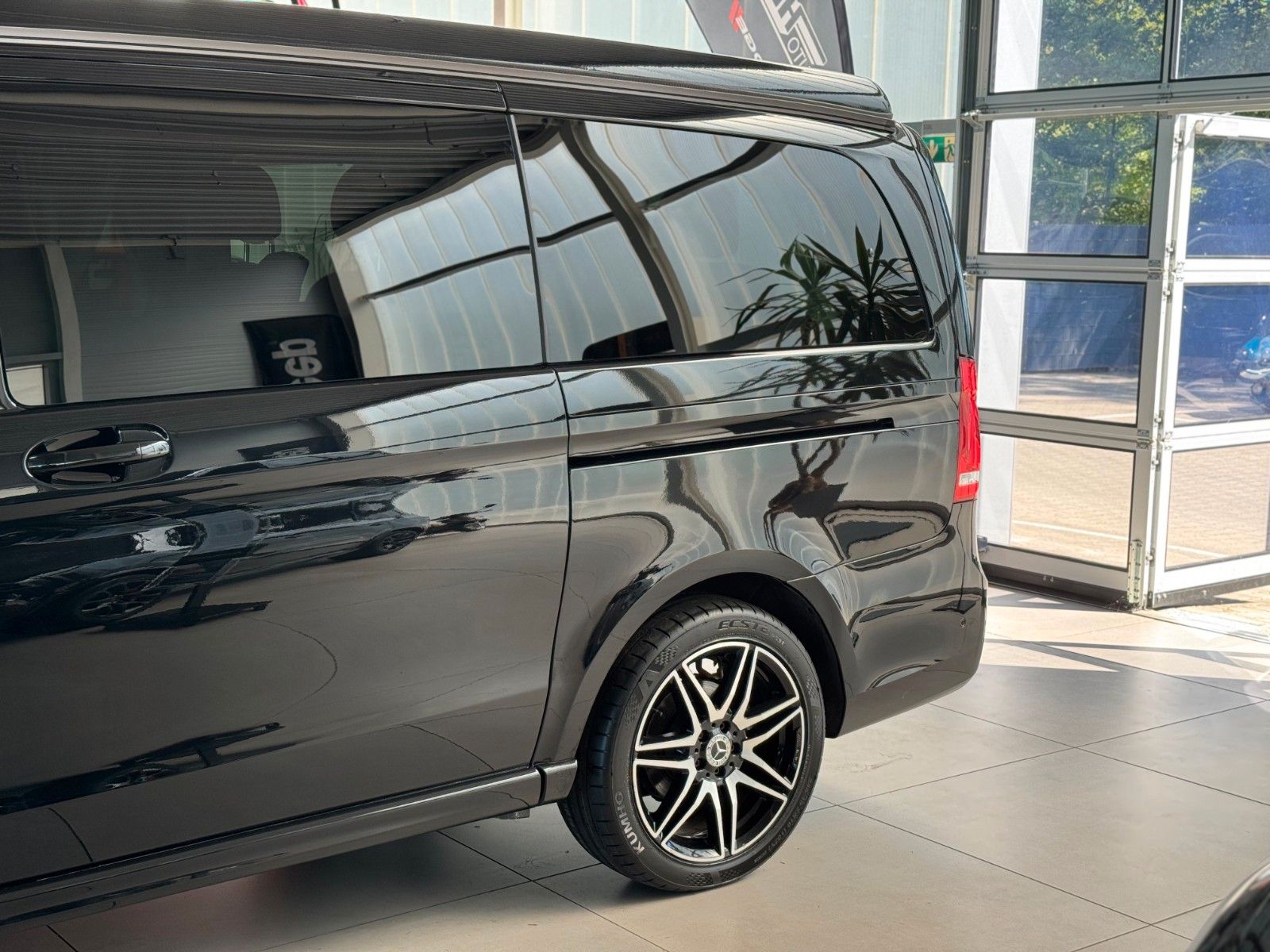 Fahrzeugabbildung Mercedes-Benz V-Klasse Vito Marco Polo 250 d HORIZON EDITION