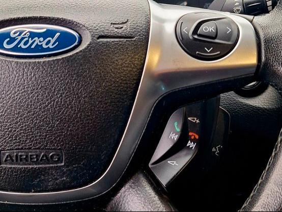 Ford Focus 2014 — photo 17