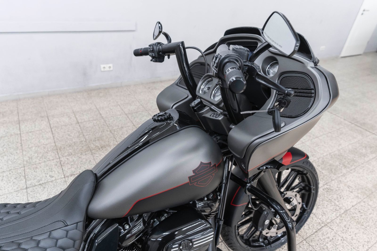 Fahrzeugabbildung Harley-Davidson FLTRX TOURING ROAD GLIDE
