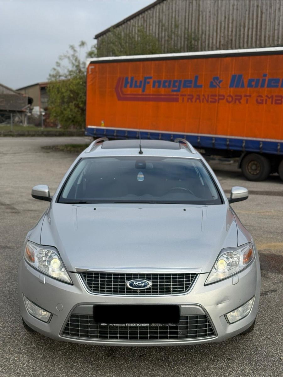 Ford Mondeo 2009 — interior