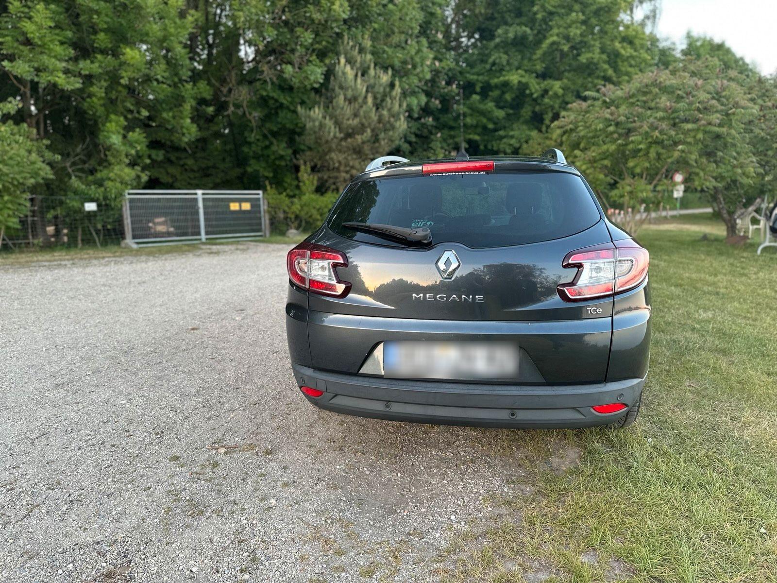 Renault Megane 2011 — engine 131 HP (96kW)