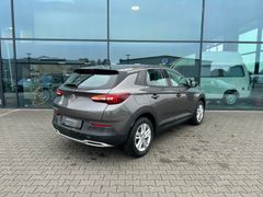 Fahrzeugabbildung Opel Grandland X 1.2 Turbo Innovation Auto. LED AHK
