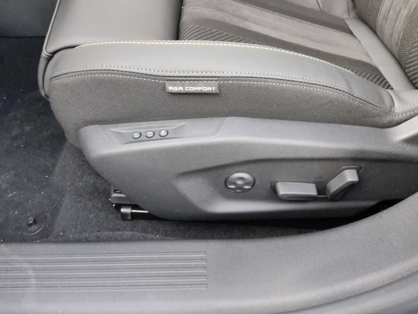 Peugeot 308 - Bild 20