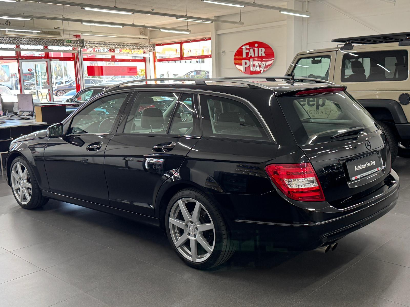 Mercedes-Benz C 180 T-Modell Avantg. NAVI/U-FREI/MB SERVICE!