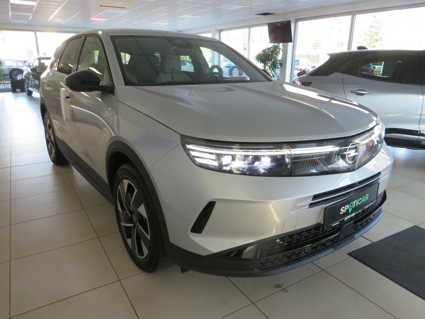 Opel Grandland 1.2 Hybrid GS- Aussttaung + AHK