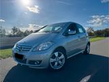 Mercedes-Benz *A160*Avantgarde*Scheckheft*PDC*Sitzheizung* - Mercedes-Benz A 160 in Frankfurt (Main)