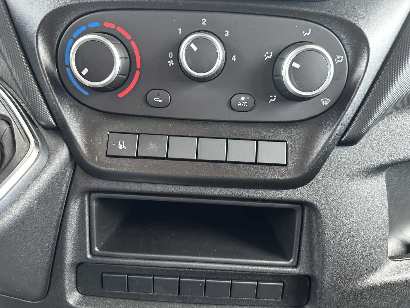 Fahrzeugabbildung Iveco Daily 35S16 H 3.0L *R3.750mm*AHK*Automatik* 2x