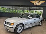 BMW 318i Lim. KLIMA/PDC/SITZHEIZUNG/KOMFORT - gebrauchte BMW 318 aus dem Jahr 2001