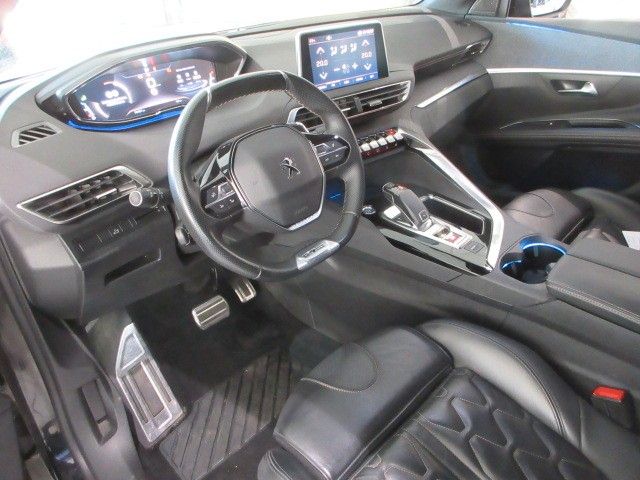 Fahrzeugabbildung Peugeot 5008 GT-LINE 1.2T LED/NAV/SHZ/PDC/360°/LEDER/AHK