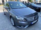 Mercedes-Benz B 200 Top gepflegt, unfallfrei, 2 Vorbesitzer - Mercedes-Benz B 200 Gebrauchtwagen in Freiburg