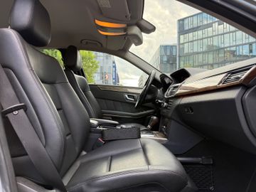 Mercedes E 250 - 12