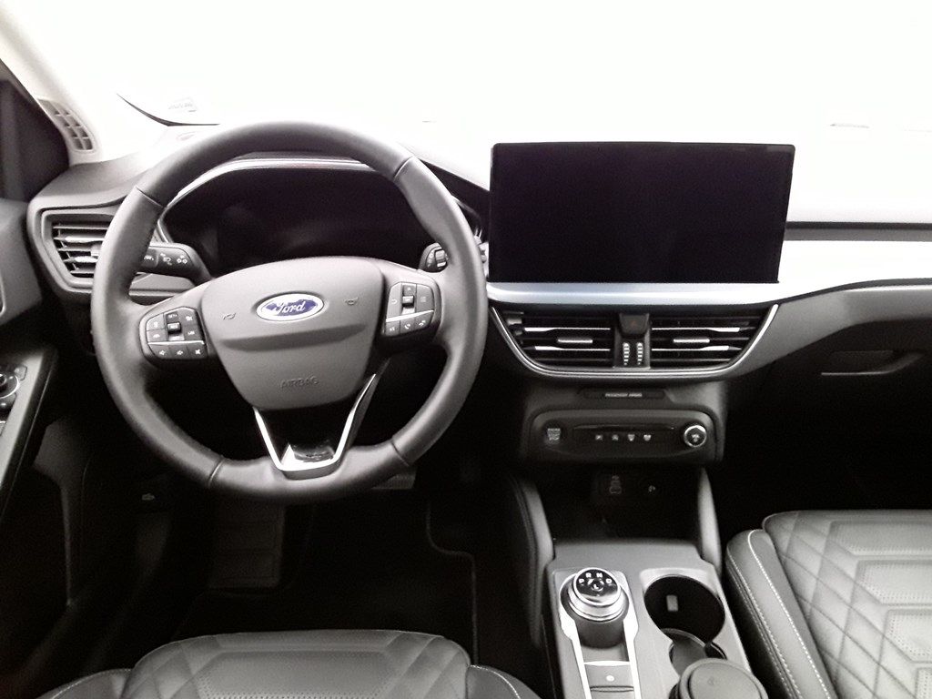 Fahrzeugabbildung Ford Focus Turnier Active X HUD Navi B&O LED ACC