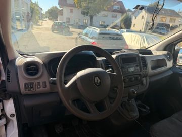Renault Trafic - 9