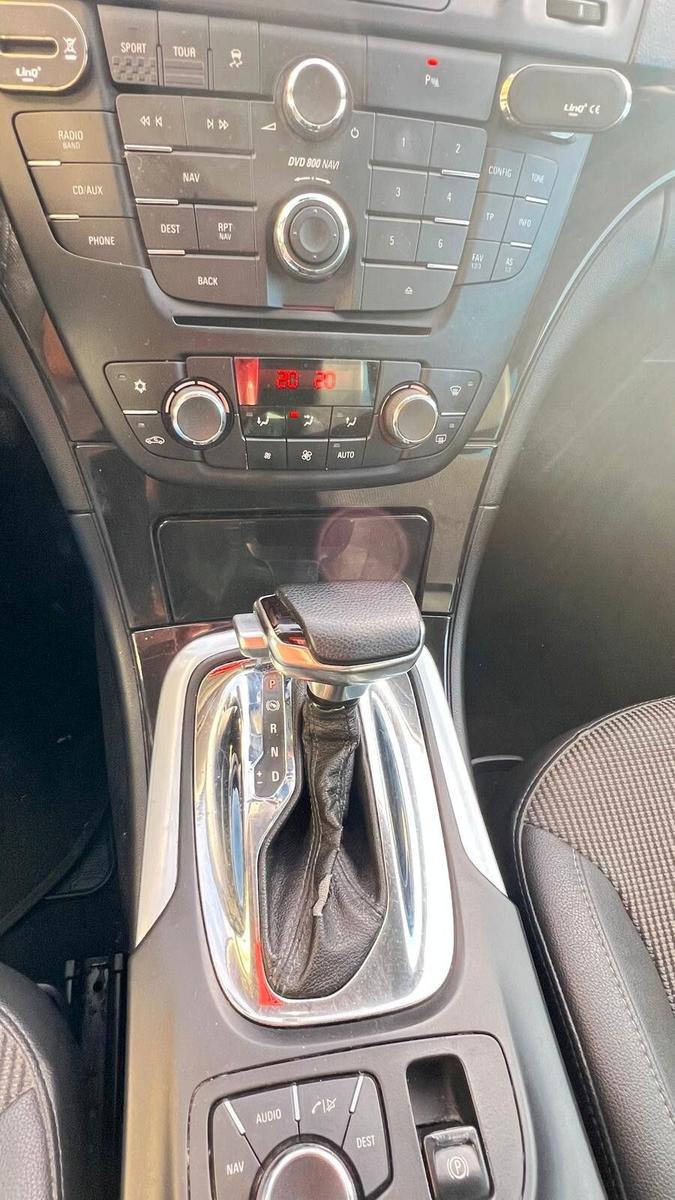 Opel Insignia 2010 — photo 15
