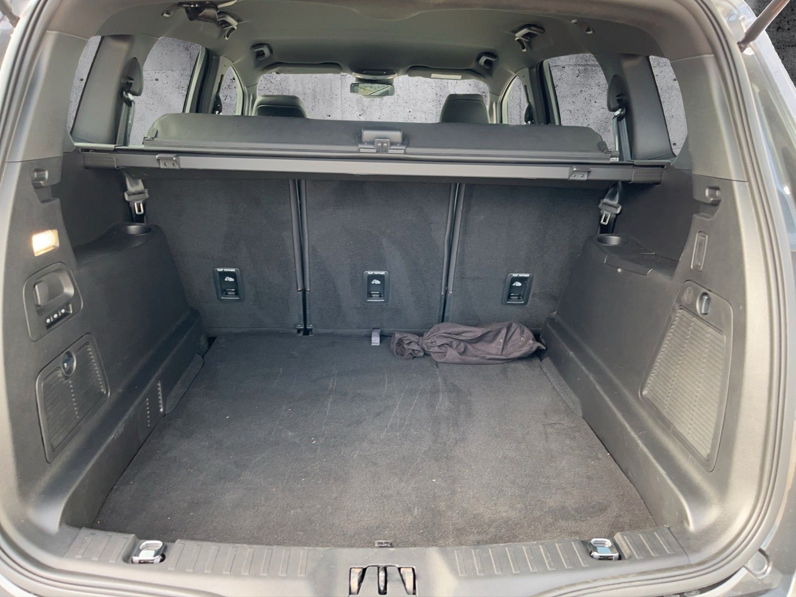 Fahrzeugabbildung Ford S-Max S-MAX Hybrid ST-Line