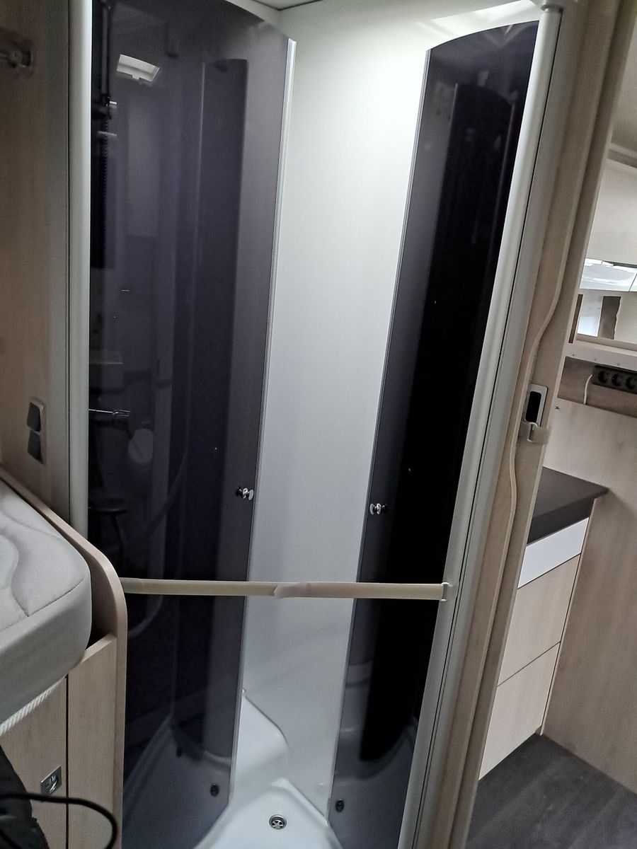 Fahrzeugabbildung Chausson Teilintegriert 727 GA Special Edition  Sat,Solar