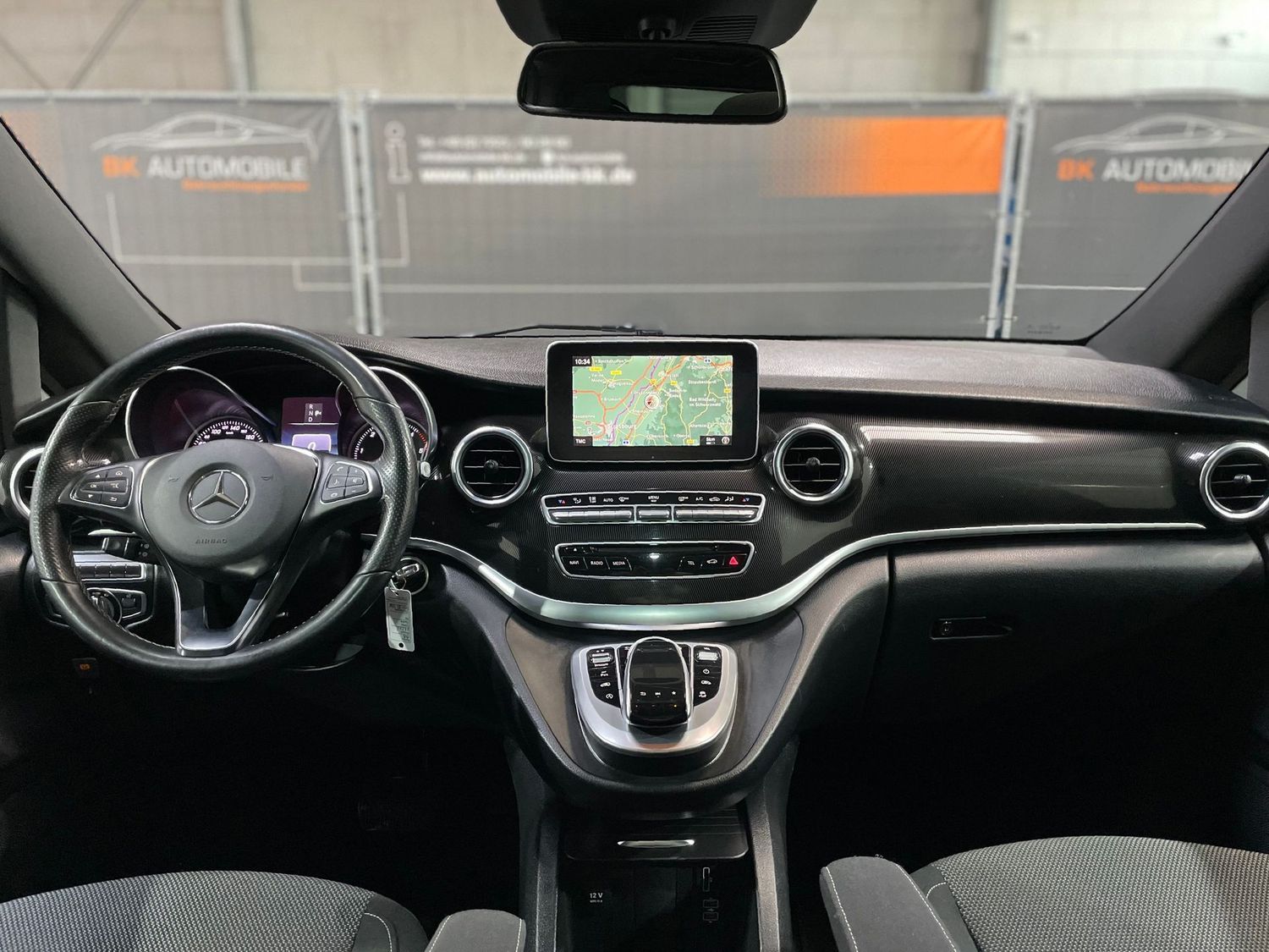 Fahrzeugabbildung Mercedes-Benz V 250 EDITION 4MATIC lang #LED#Pano#2x e-Türen