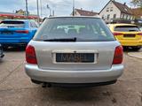 Audi A4 Avant 2.8 tiptronic quattro - Audi A4 aus 1998: 2.8