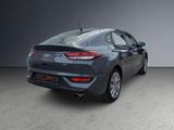Hyundai i30 Fastback Trend-S.heft/LenkHz./SitzHz/Spurhlt - Hyundai i30 Gebrauchtwagen in Mainz