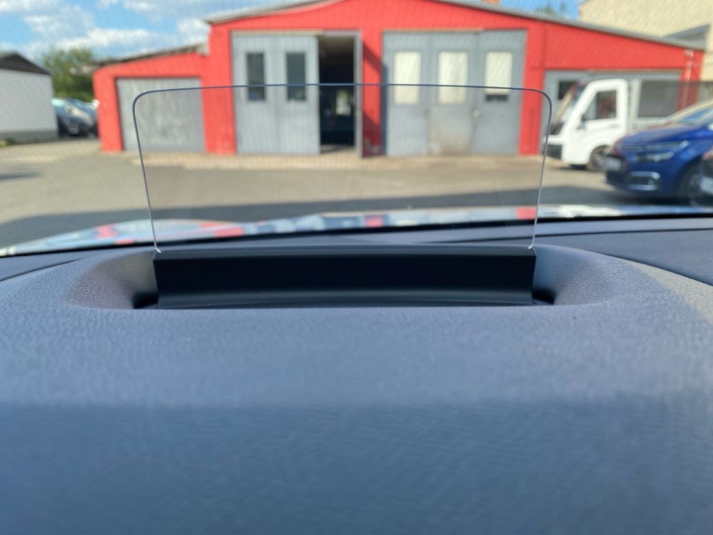 Fahrzeugabbildung Citroën C4 PureTech 130 Stop&Start EAT8 MAX