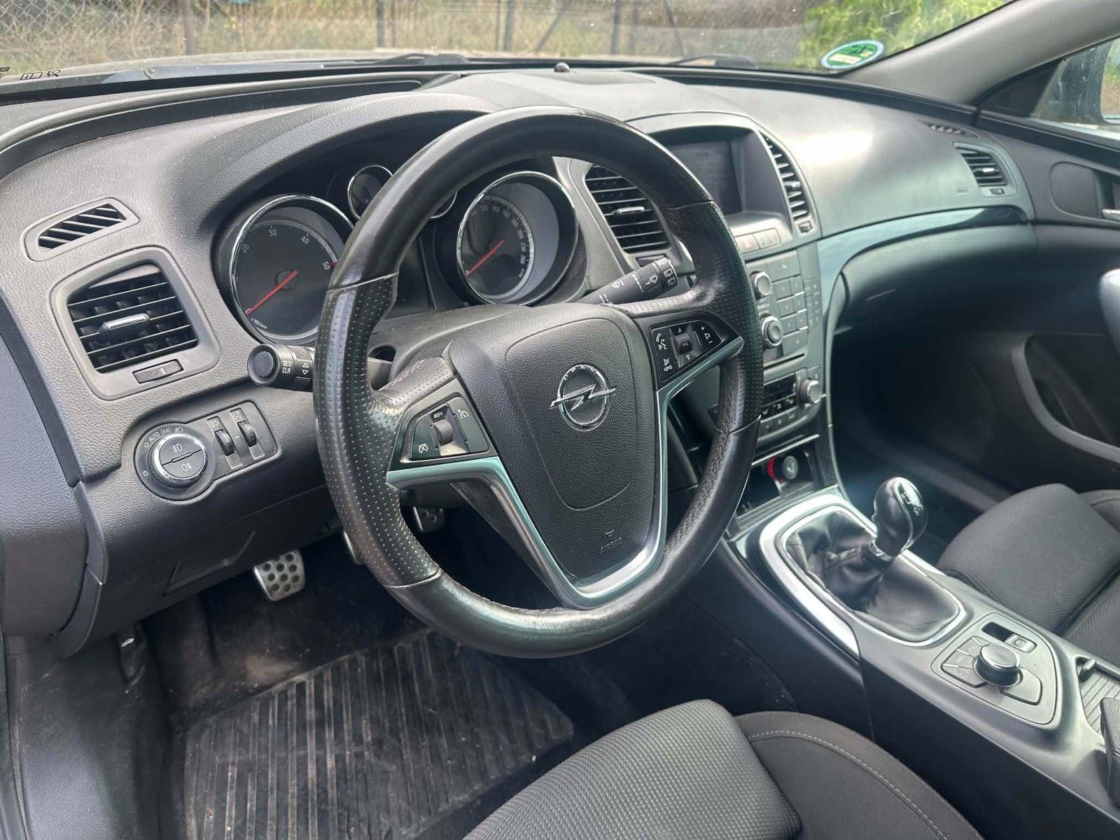 Opel Insignia 2009 — photo 8