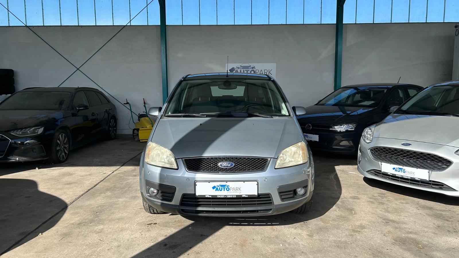 Ford Focus 2005 — rear view