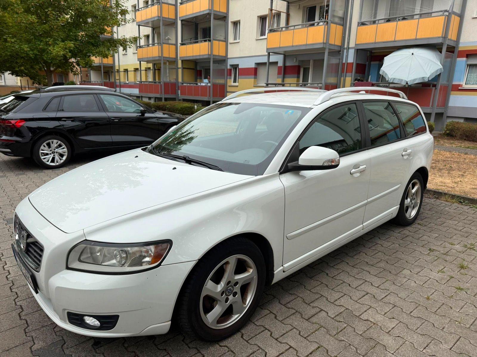 Volvo V50 2011 — photo 5