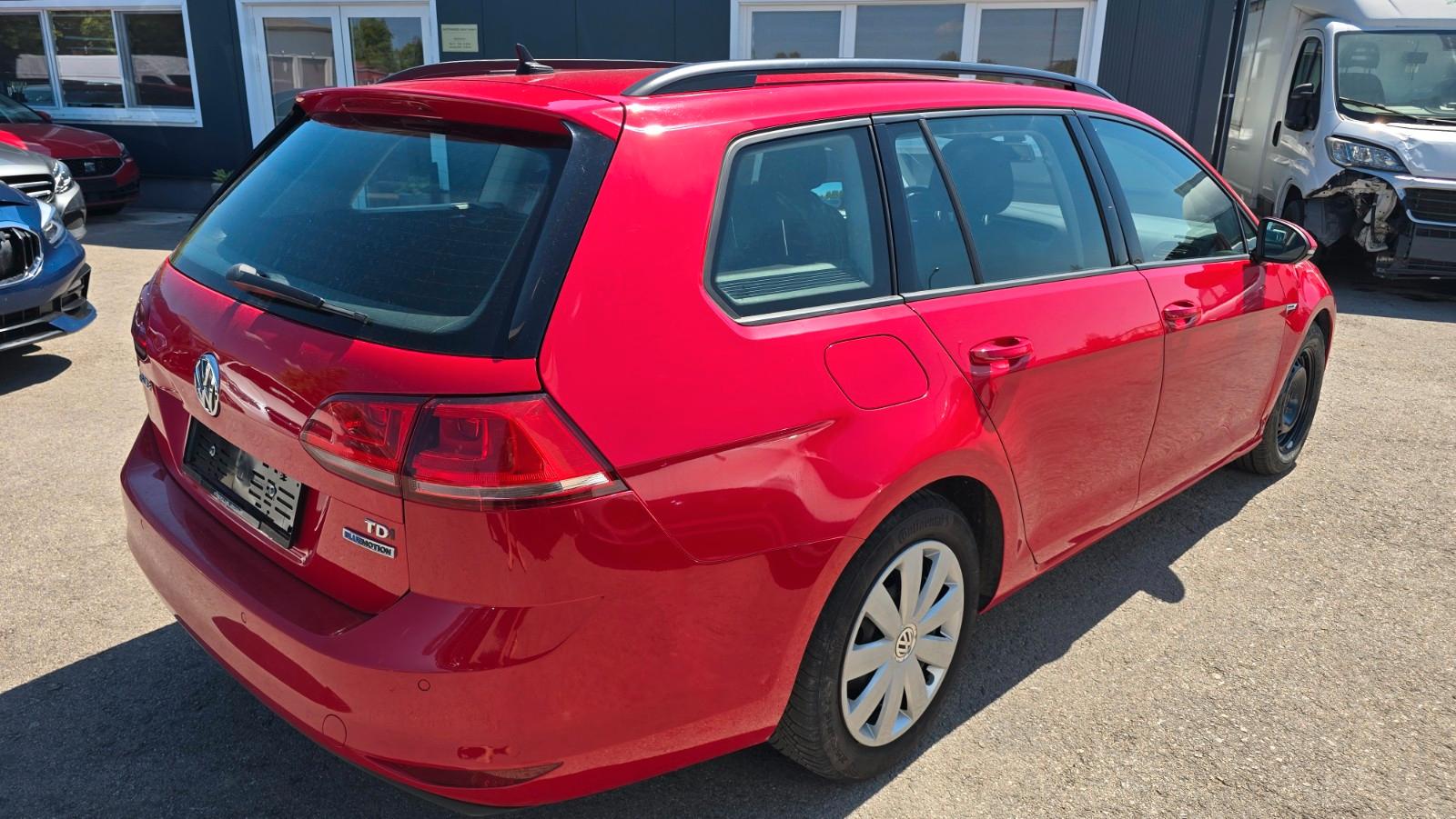 Volkswagen Golf VII Variant Comfortline BlueMotion