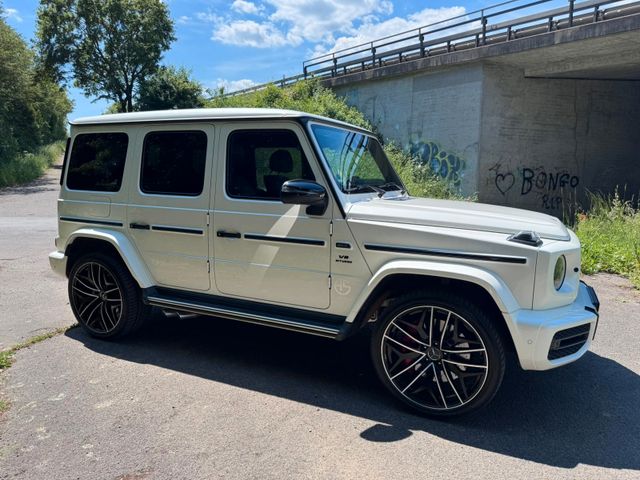 MERCEDES-BENZ Scheckheftgepflegt, MB100 Garantie, Bremsen neu