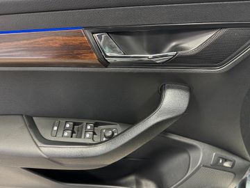 Skoda Karoq Scout 1.5 AHK*Panodach*Kamera*