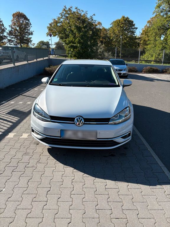 Image of Volkswagen Golf