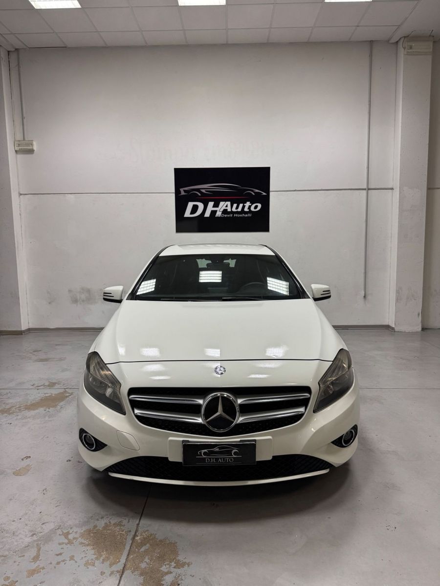 Mercedes A 180 2015, 1.5D dīzelis, Manuāls, Sedans, Balts — Latvijā