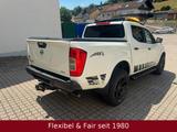 Nissan Navara NP300 N-Guard Double Cab 4x4 - Nissan Navara: Cab Double