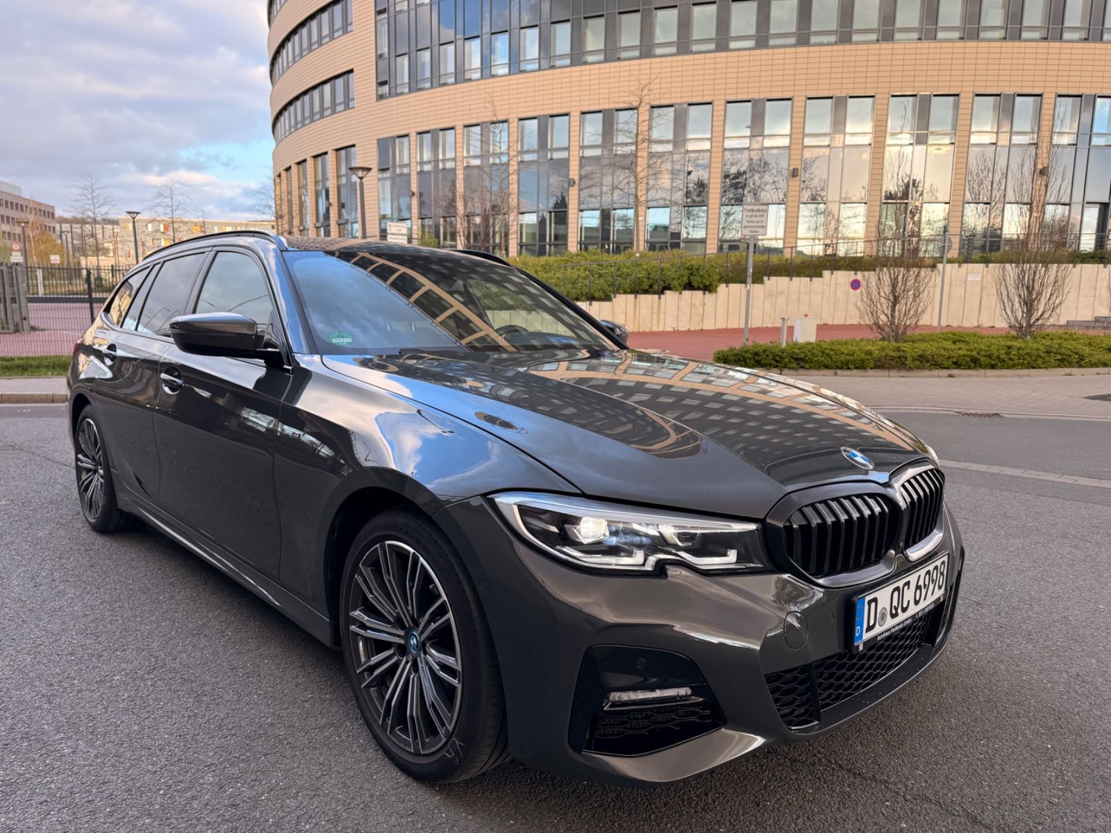BMW 320 3 Touring 320 d xDrive M Sport foto 7