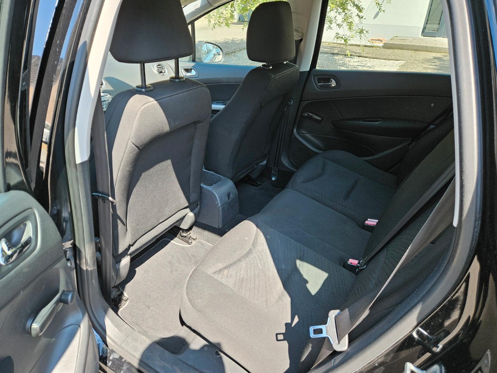 Peugeot 308 2010 — photo 6