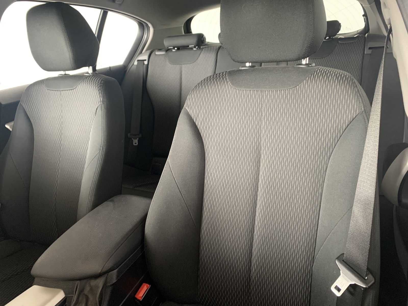 Fahrzeugabbildung BMW 118 d Advantage*PDC*Klima*SHZ*Navi*