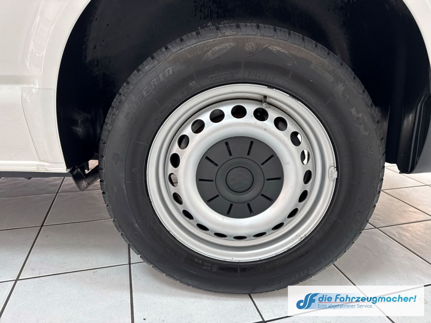 Fahrzeugabbildung Volkswagen T6.1 Transporter DSG MIXTO DOKA  lang 4Motion 2.