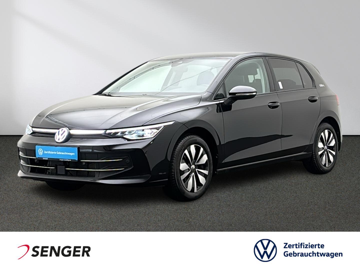 Volkswagen Golf VIII Life 1.5 eTSI DSG CarPlay LED ACC