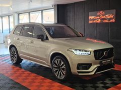 Fahrzeugabbildung Volvo XC 90 T8 Plus Dark Recharge Plug-In Hybrid AWD
