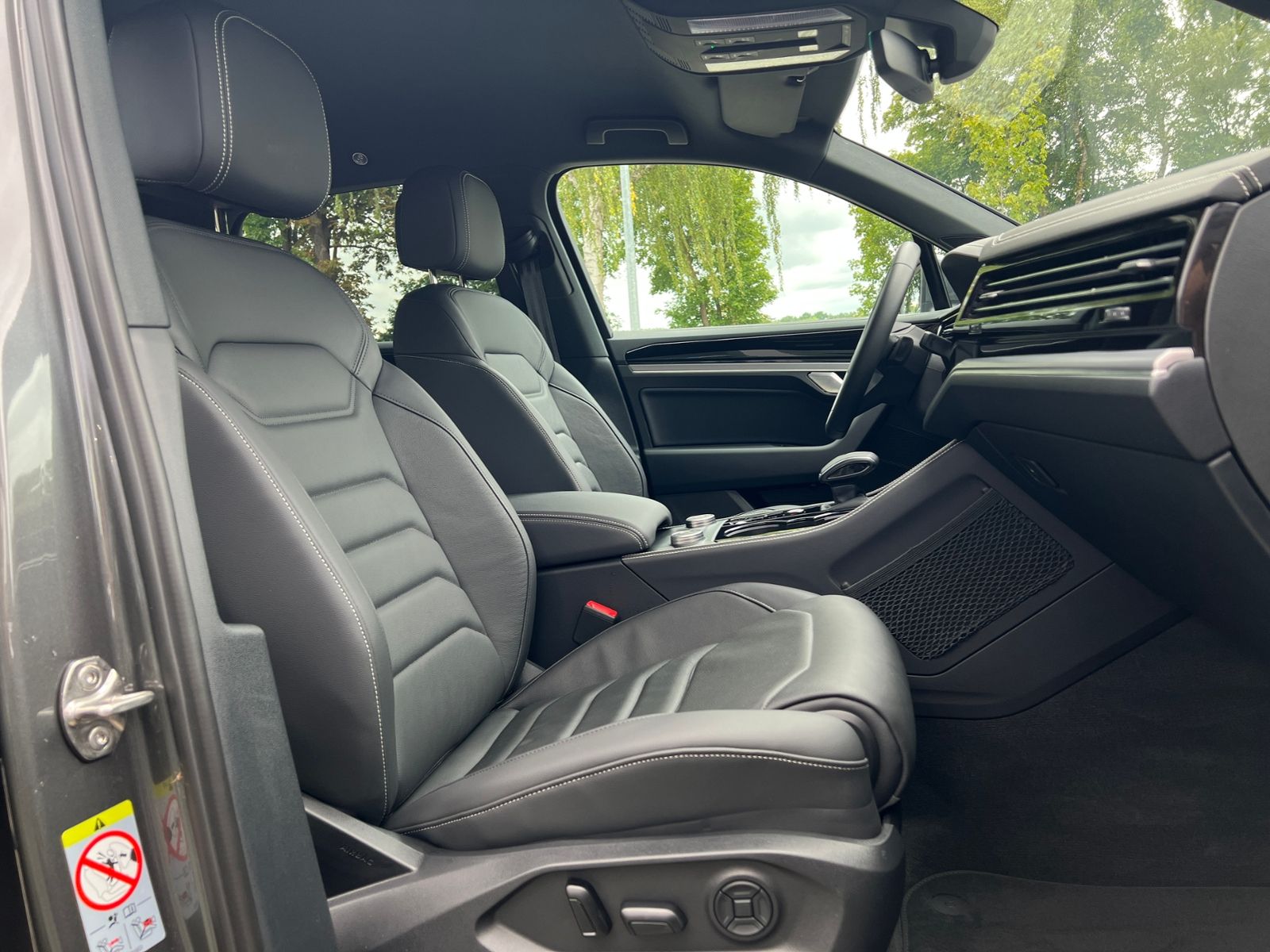Fahrzeugabbildung Volkswagen Touareg 3.0 TDI 4MOTION *AHK, Luft, Leder, ACC,