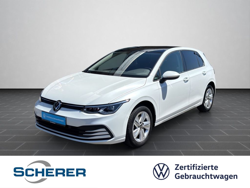 Golf VIII 1.5 eTSI Life RFK PANO LED SHZ
