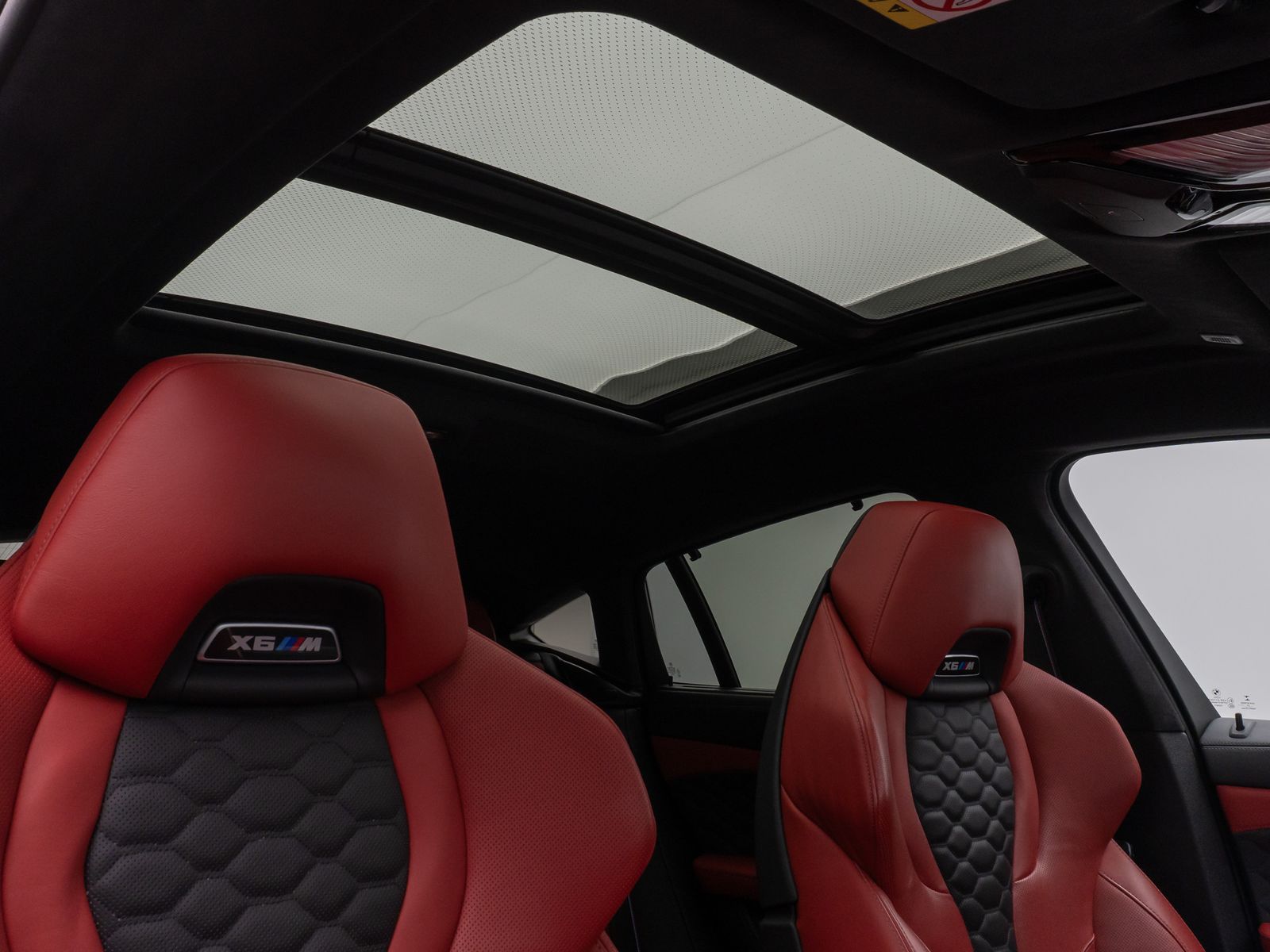 Fahrzeugabbildung BMW X6 M Competition Individual Panorama SoftCl Voll