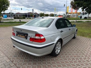 BMW 318 - 8